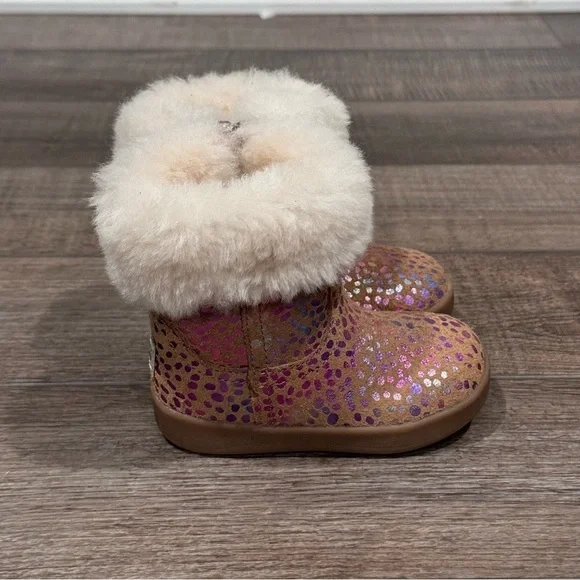Ugg Jorie Spots Metallic Rainbow Shimmering Lined Sheepskin Boot Baby SZ 4/5 EUC - Picture 2 of 14